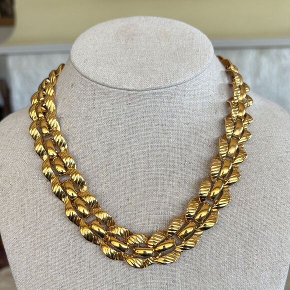 Vintage Monet Heavy Fancy Gold Tone Choker Chunky Necklace 95g - Picture 1 of 8